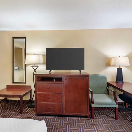 Best Western Plus Redondo Beach Inn Exterior photo