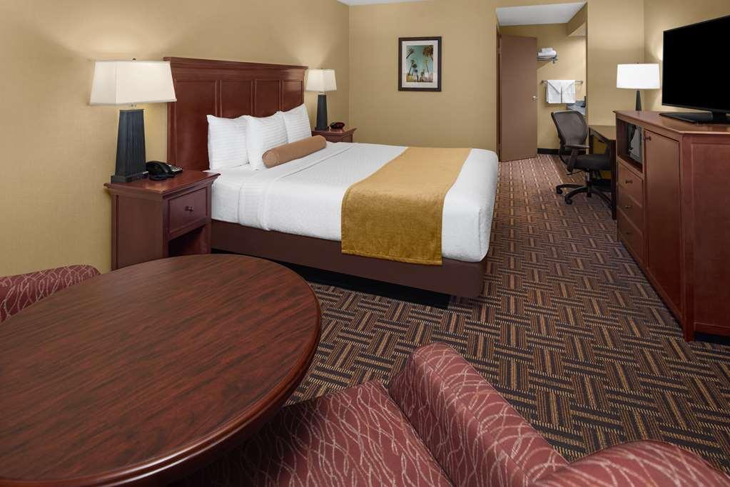 Best Western Plus Redondo Beach Inn Exterior photo