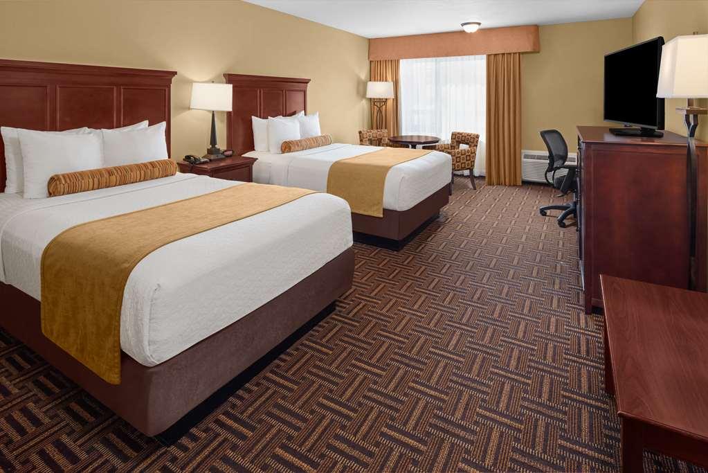 Best Western Plus Redondo Beach Inn Exterior photo