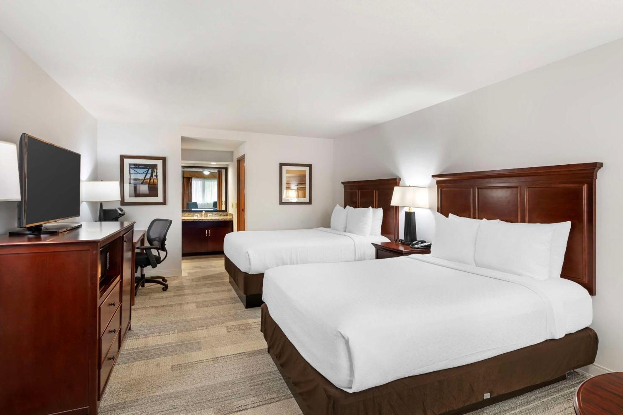 Best Western Plus Redondo Beach Inn Exterior photo