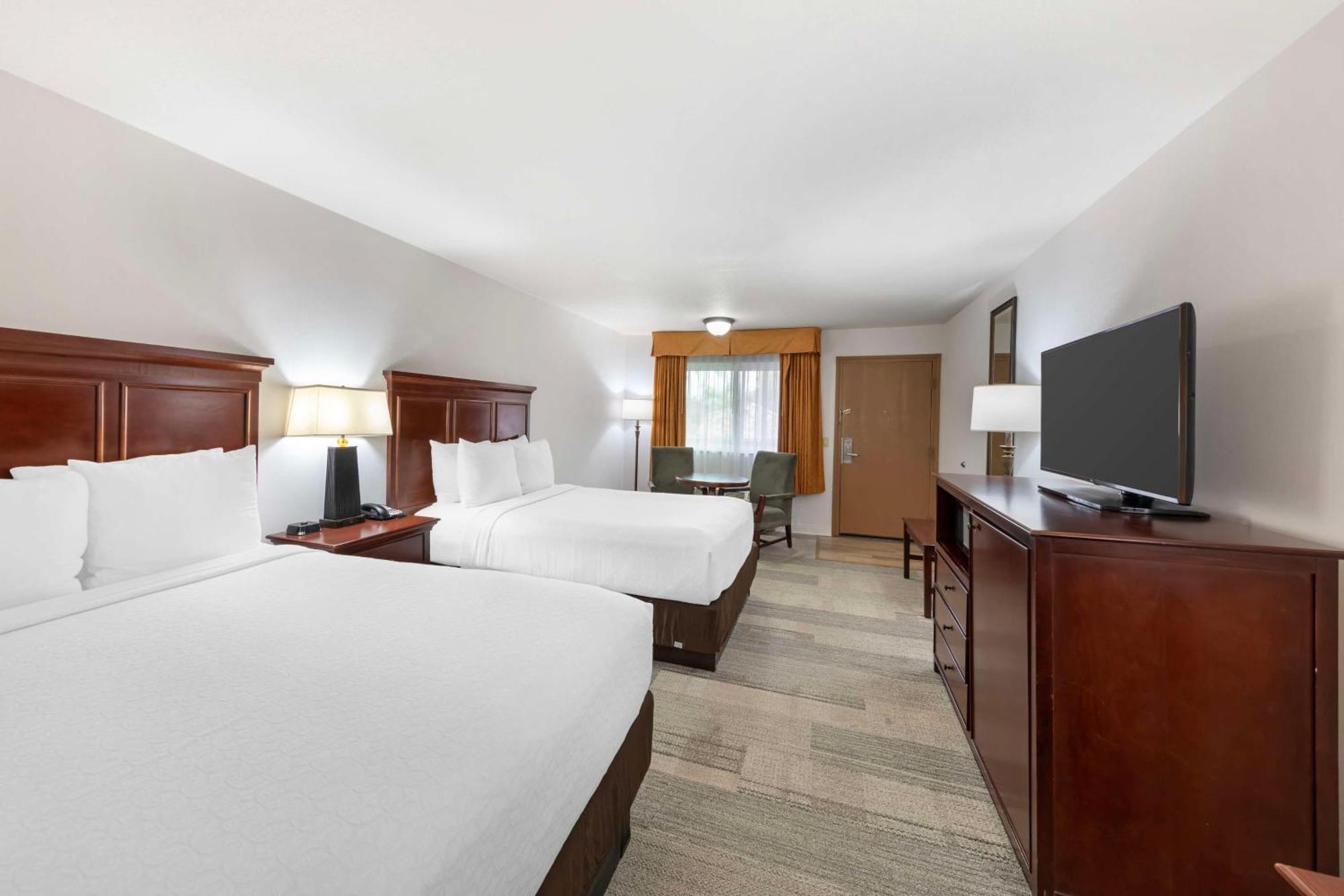 Best Western Plus Redondo Beach Inn Exterior photo