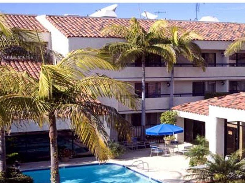 Best Western Plus Redondo Beach Inn Exterior photo