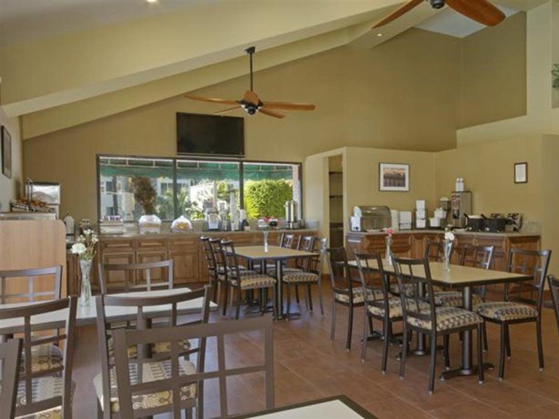 Best Western Plus Redondo Beach Inn Exterior photo