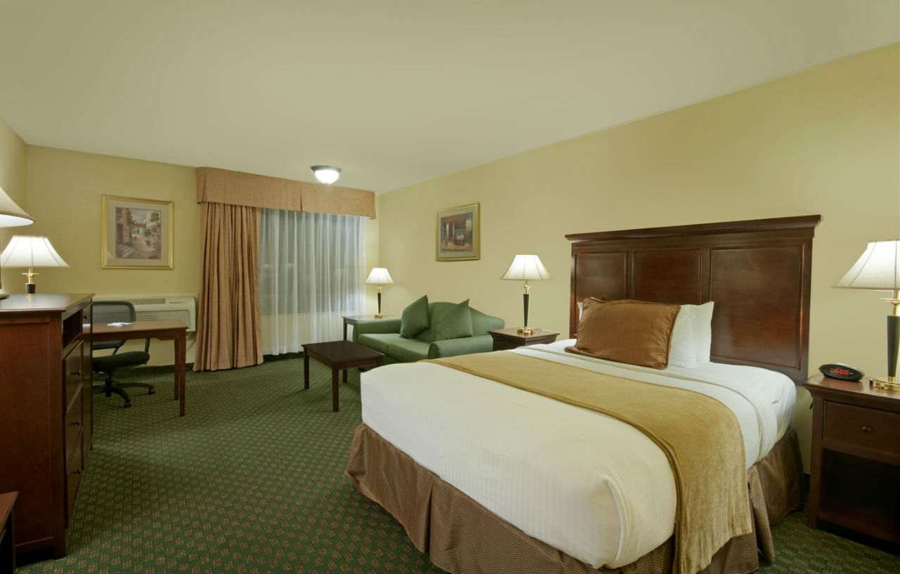 Best Western Plus Redondo Beach Inn Exterior photo